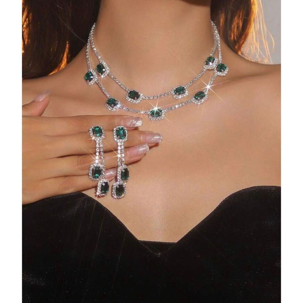 Gorgeous Emerald Necklace Earring Set